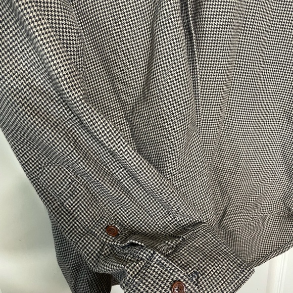 Orvis Button Down Long Sleeve - Picture 7 of 9